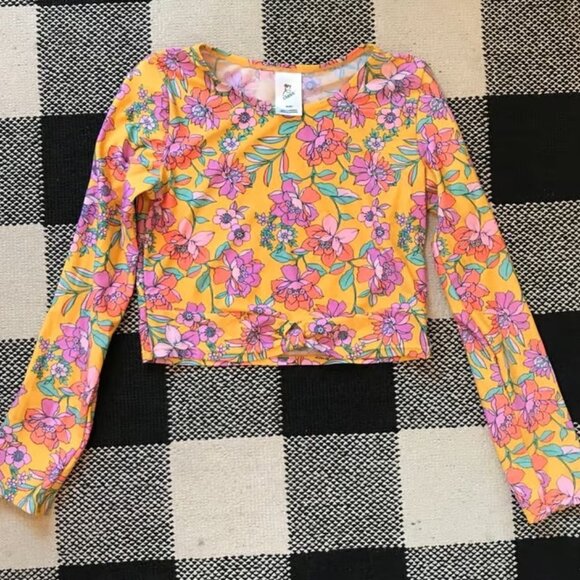 Girls swim top - Picture 1 of 3